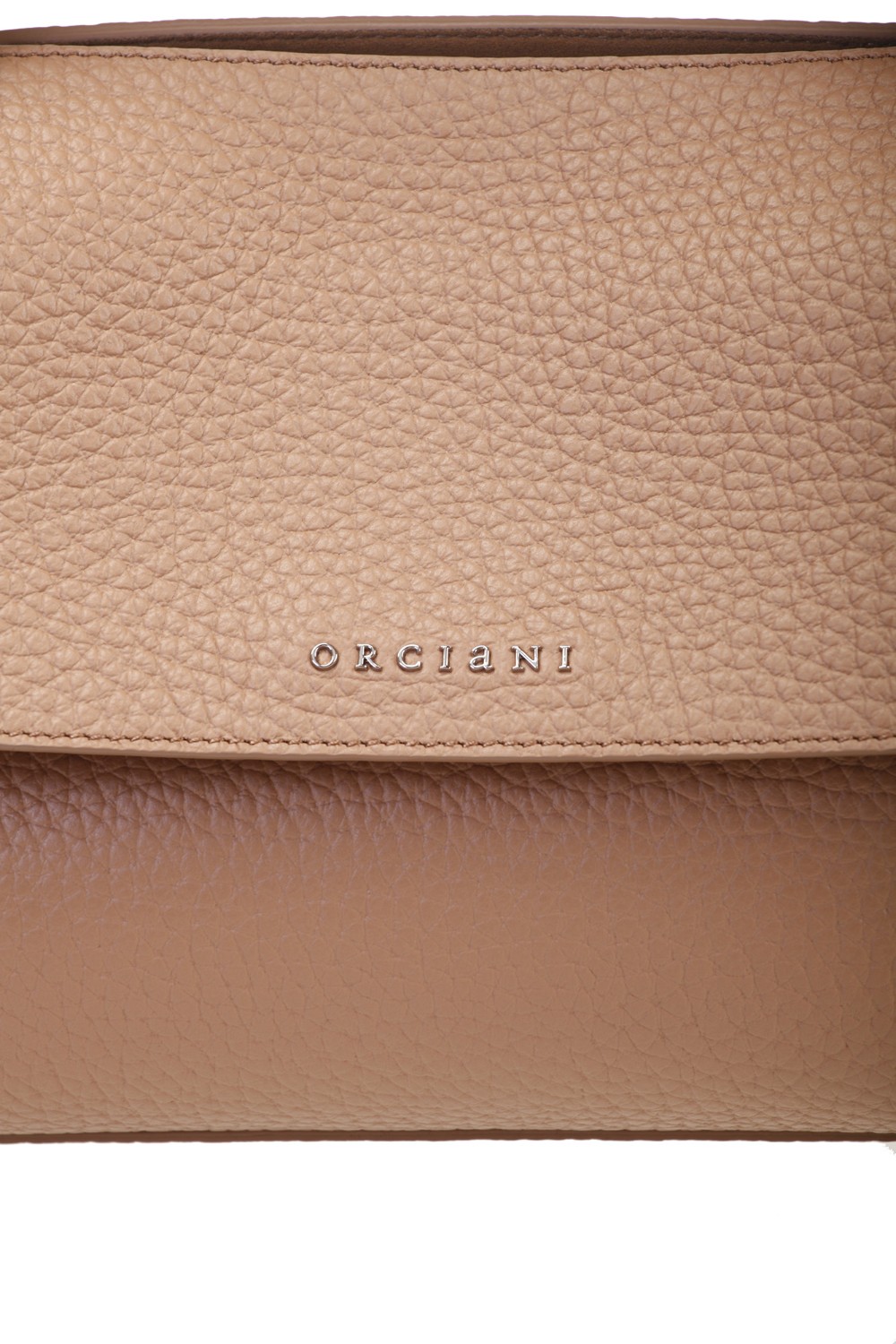 shop ORCIANI  Borsa: Orciani borsa Sveva Longuette Sense in pelle con tracolla.
Dimensioni: Larghezza: 34 cm / Altezza: 18 cm / Profondità: 14 cm.
Tasche: tre interne, di cui una con zip.
Chiusura: patta con bottone magnetico.
Funzionalità: apertura a scomparsa sulla parte alta della patta, tracolla di servizio regolabile e rimovibile.
Dettagli: pelle martellata; finitura palladio.
Made in Italy.. B02159 SOF-MANDORLA number 7857357